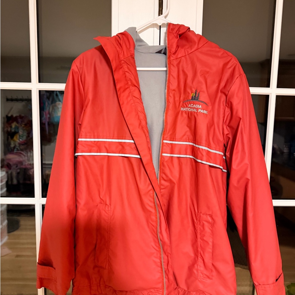 Red Hooded Acadia National Park Rain Jacket Women’s Size M